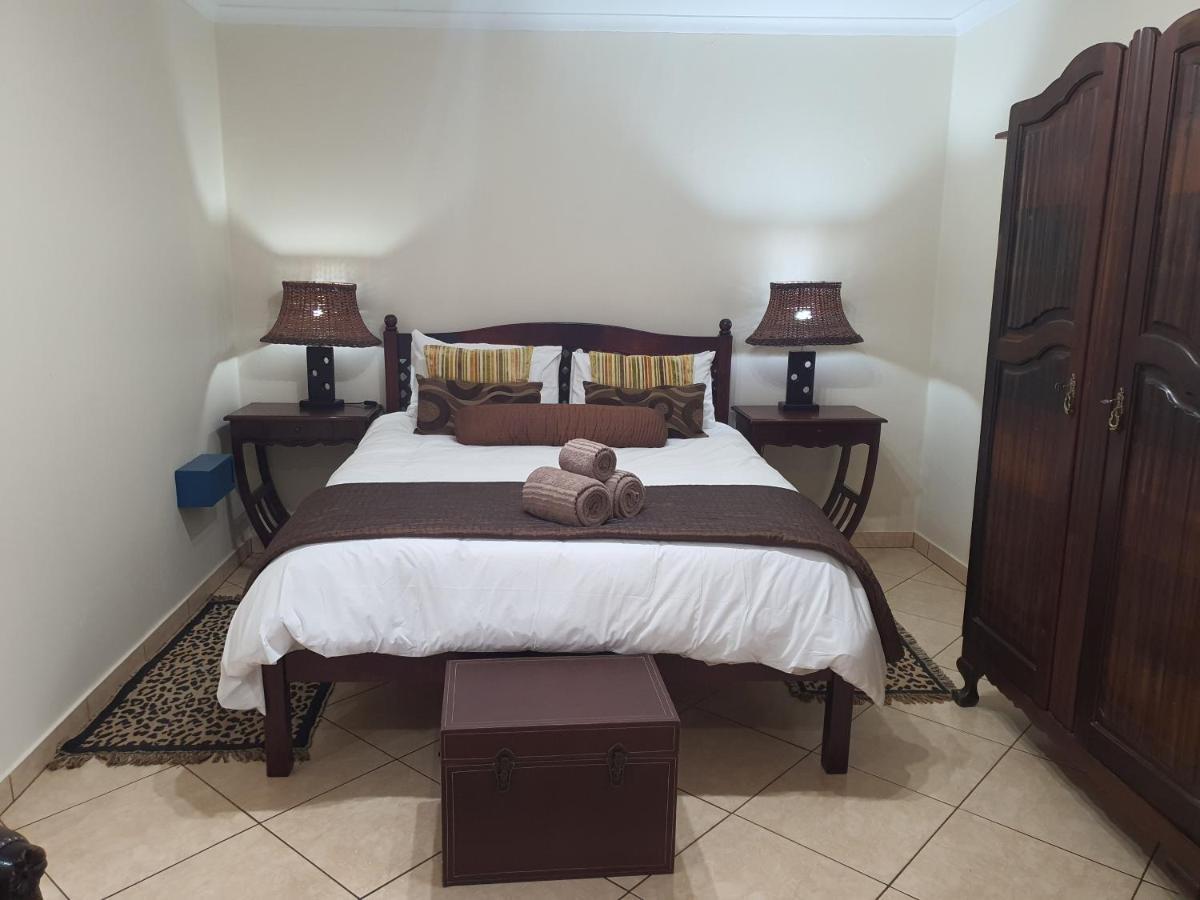 Selati 103 Guest Cottages Malalane Extérieur photo