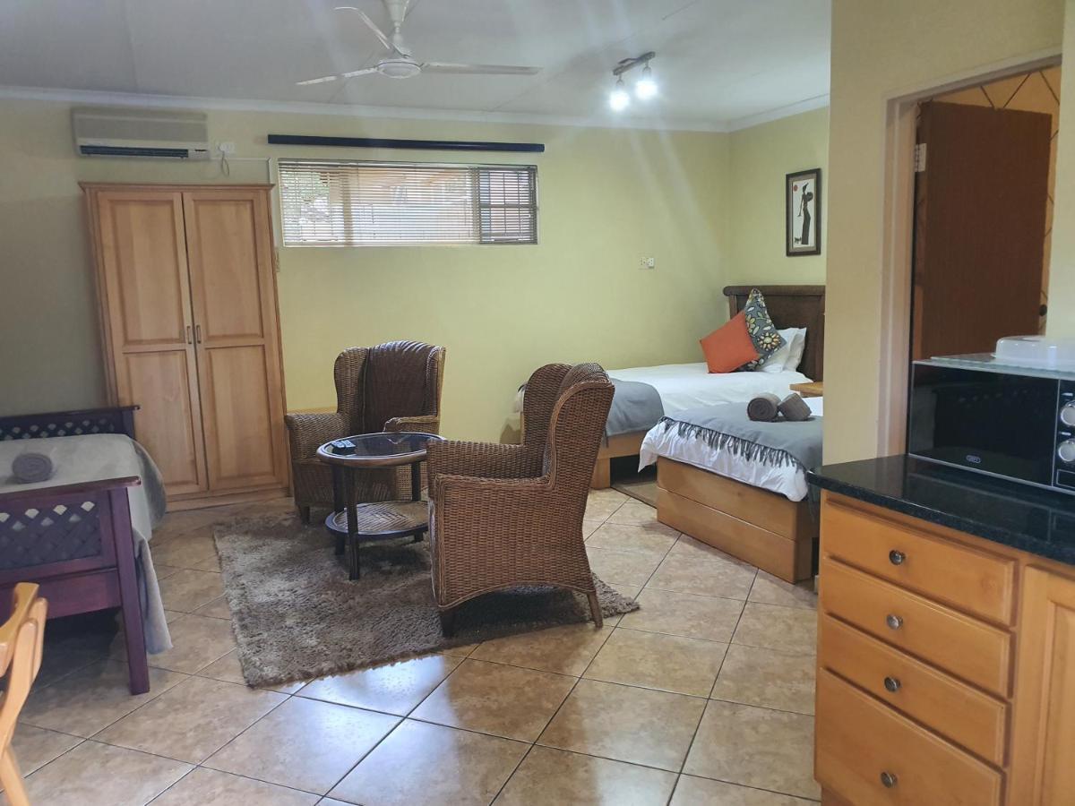Selati 103 Guest Cottages Malalane Extérieur photo