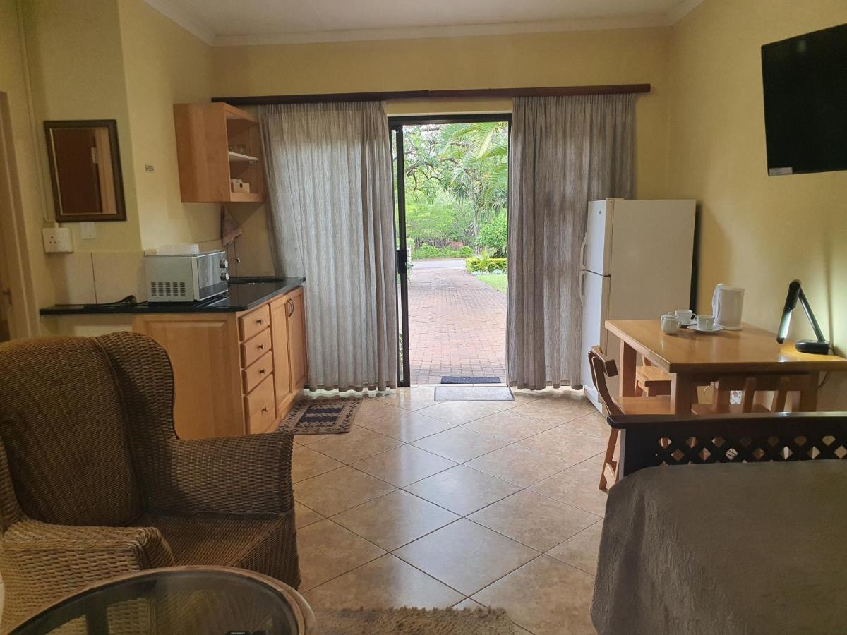 Selati 103 Guest Cottages Malalane Extérieur photo